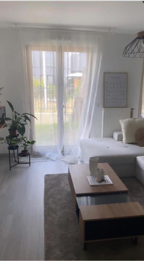 Appartement Cosy Et Bien Equipe Nanterre Luaran gambar