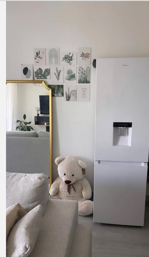 Appartement Cosy Et Bien Equipe Nanterre Luaran gambar